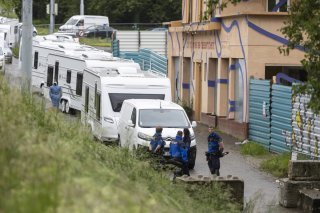 Des gens du voyage tentent d'entrer illégalement sur le parking-relais de la Bourdonnette à Lausanne.